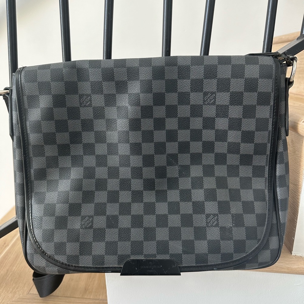Authentic Louis Vuitton Graphite Daniel Crossbody… - image 2